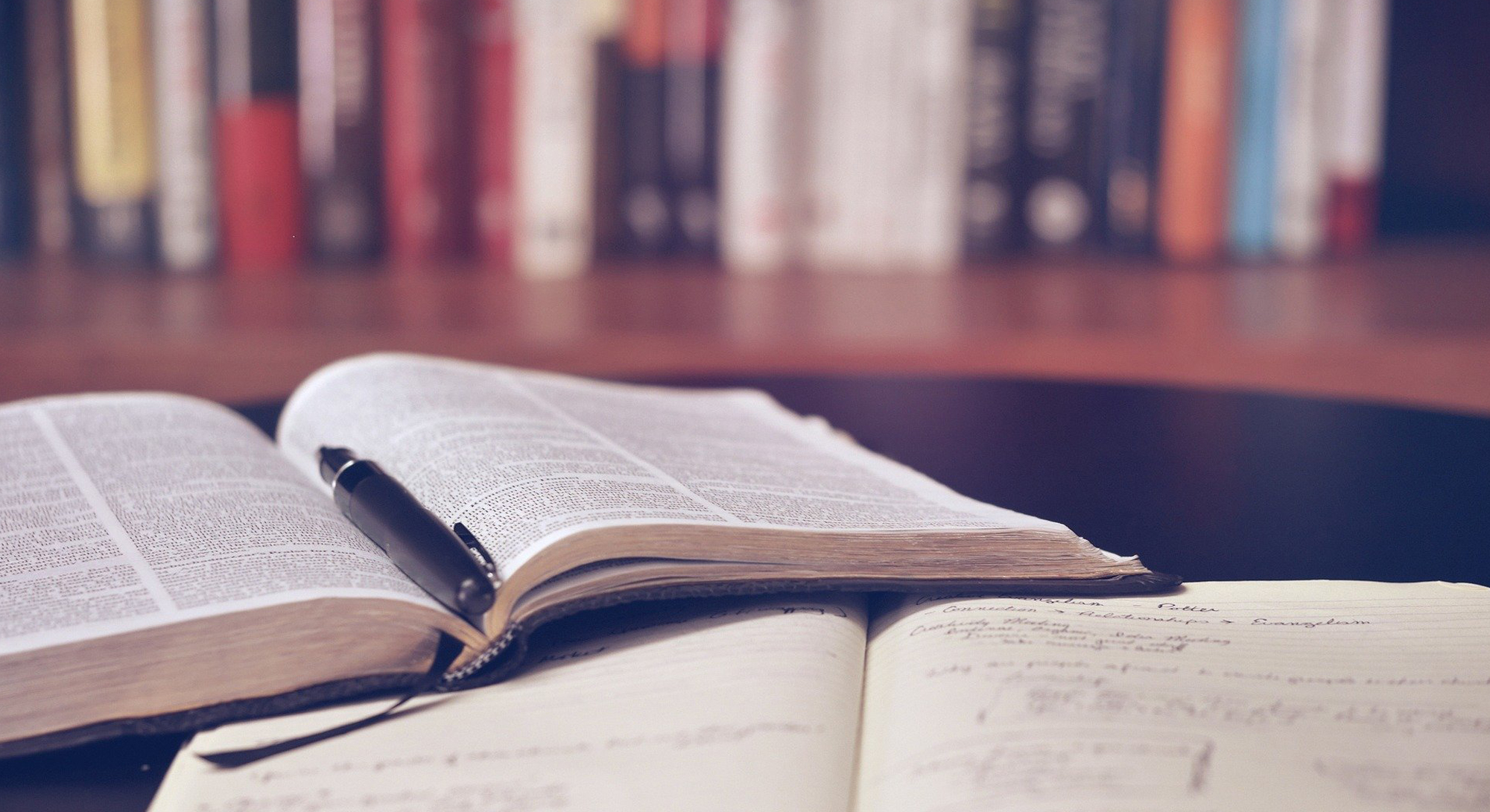 문예창작콘텐츠학과 메인 비주얼 이미지